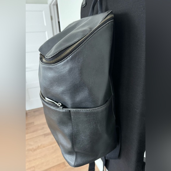 Matt and Nat backpack - Picture 4 of 6